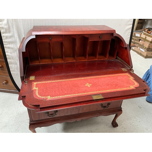 465 - GOOD QUALITY REPRODUCTION BUREAU WITH FITTED INTERIOR ON BALL AND CLAW FEET H40