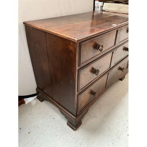 470 - EARLY OAK PERIOD 3 DRAWER CHEST H31