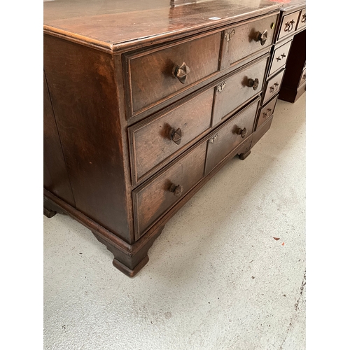 470 - EARLY OAK PERIOD 3 DRAWER CHEST H31