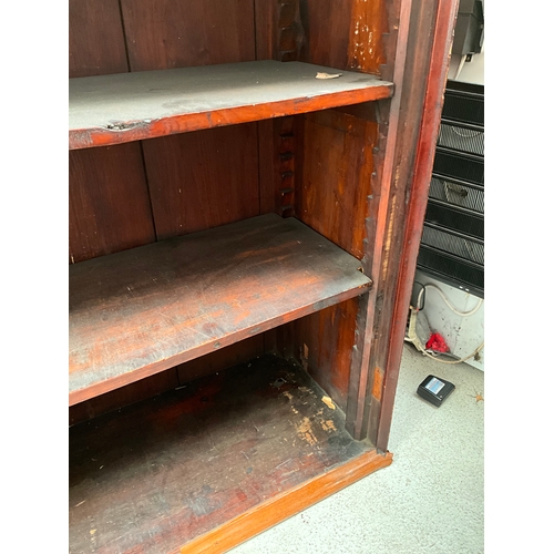 482 - VICTORIAN MAHOGANY OPEN BOOKCASE TOP A/F H48