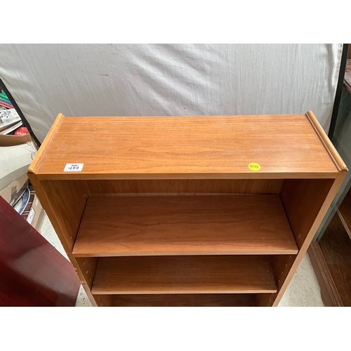 484 - TEAK STYLE OPEN BOOKCASE H39