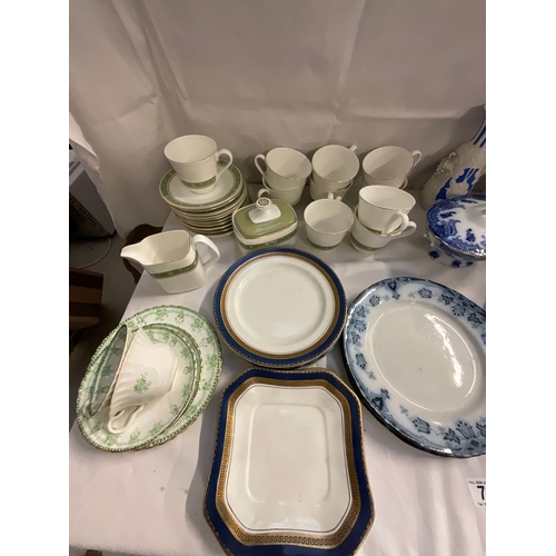 72 - *******lot withdrawn by vendor******2 BOXES OF CHINA TO INCLUDE VICTORIAN BLUE & WHITE, ROYAL DOULTO... 