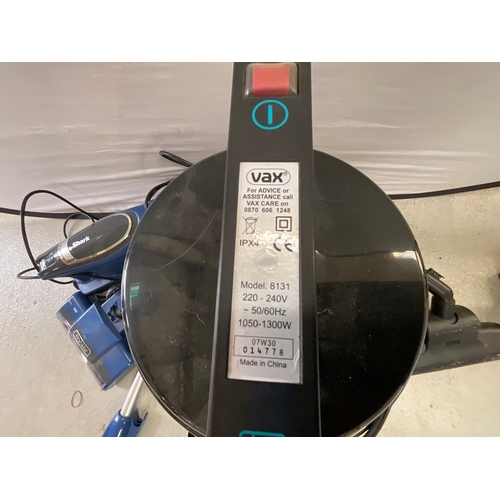 124 - VAX WET & DRY CYLINDER HOOVER COMPLETE WITH ATTACHEMENTS