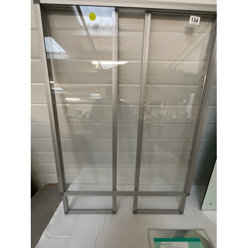 134 - FOLDING GLASS SCREEN, 3 WALL MIRRORS - LARGEST MIRROR H54