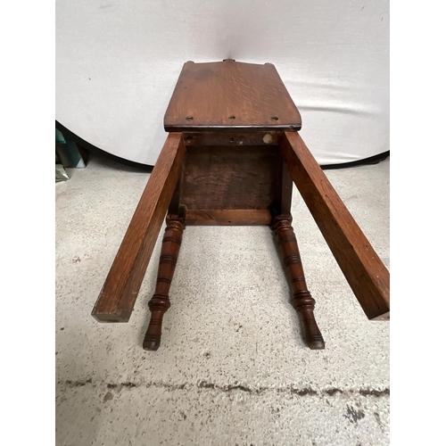 172 - EDWARDIAN OAK HALL CHAIR