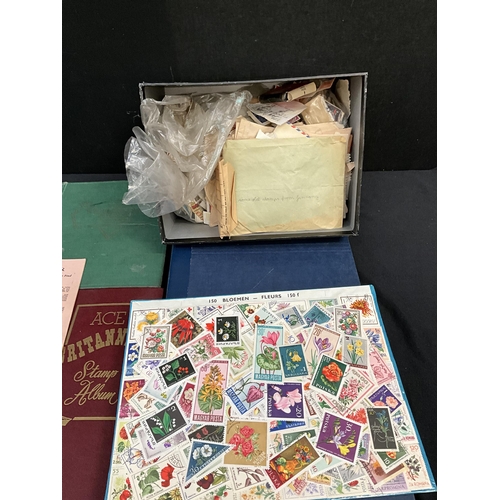 207 - COLLECTION OF VARIOUS POSTAGE STAMPS, LOOSE STAMPS AND ALBUMS