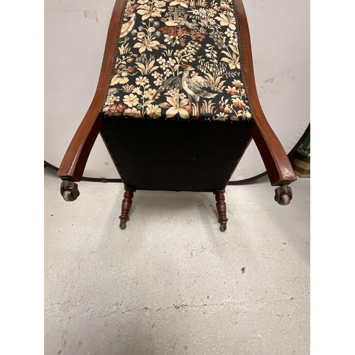 250 - EDWARDIAN MAHOGANY UPHOLSTERED NURSING CHIAR ON ORIGINAL BRASS CASTORS