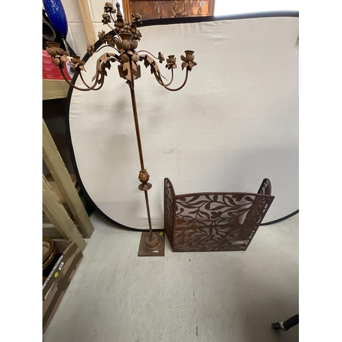 277 - *******lot withdrawn by vendor******METAL FOLDING SPARK GUARD AND A CANDLEABRA H52