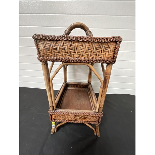 289 - *******lot withdrawn by vendor******WICKER CONSERVATORY STAND/TABLE (ITEM 164) H28