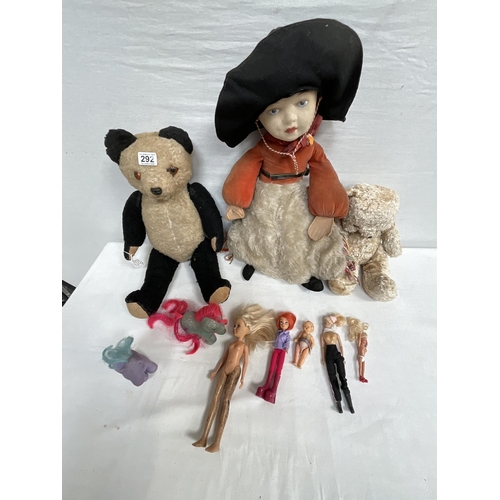 292 - *******lot withdrawn by vendor******BOX OF VINTAGE BEARS, DOLLS AND MERRYTHOUGHT PILLOW CASE (ITEM 1... 