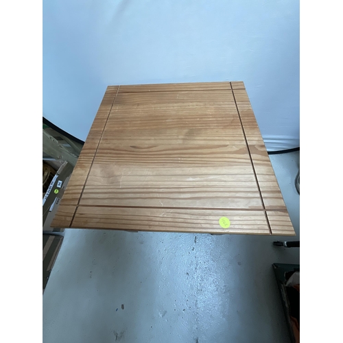 300 - MEXICAN PINE LAMP TABLE WITH DRAWER H21