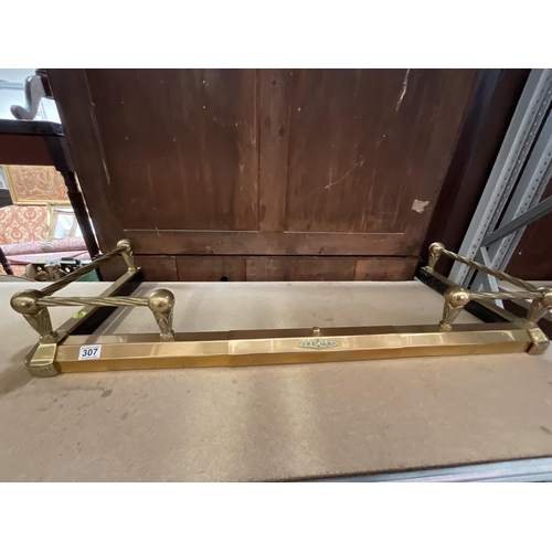 307 - EXTENDING BRASS FIRE CURB W44