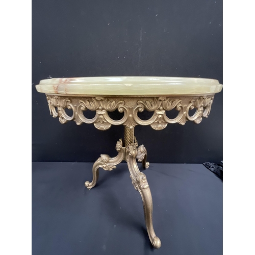 315 - ORNATE BRASS LAMP TABLE WITH MARBLE TOP H18