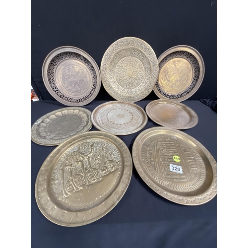 320 - *******lot withdrawn by vendor******QTY OF INDIAN BRASS TRAYS AND PLAQUES DIA 13.5