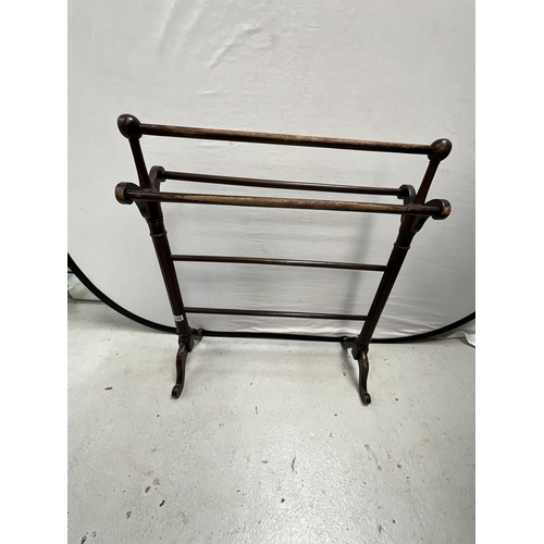 335 - VICTORAIN MAHOGANY TOWEL RAIL H35