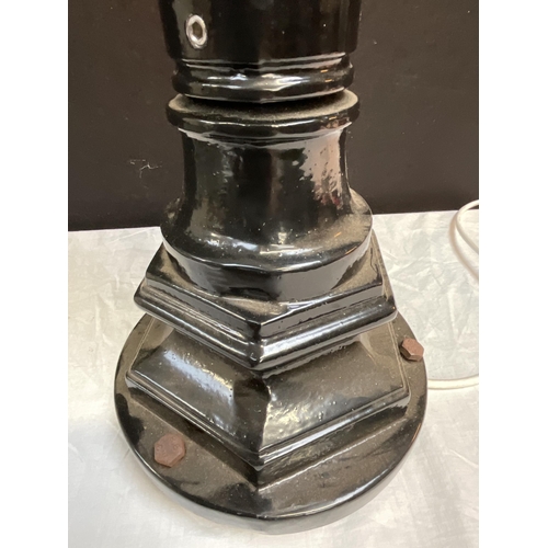 356 - REPRODUCTION METAL POST LAMP H19