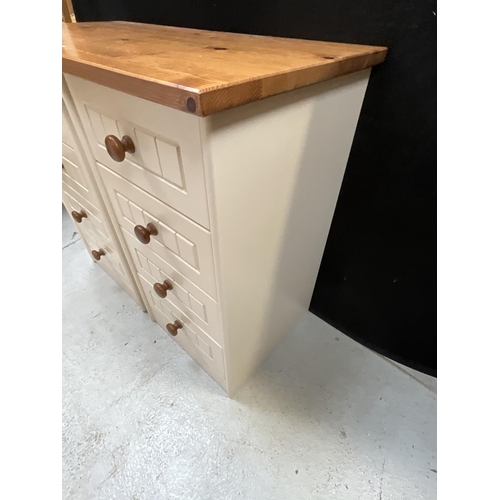 401 - PAIR OF MODERN PAINTED PINE 4 DRAWER BEDSIDE CHESTS H31