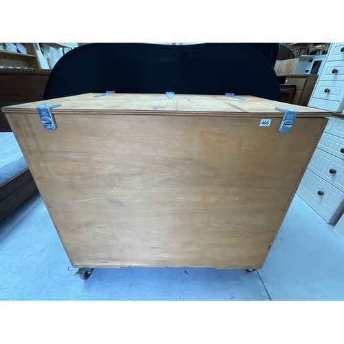 406 - LARGE PORTABLE WOODEN STORAGE BOX ON WHEELS H43