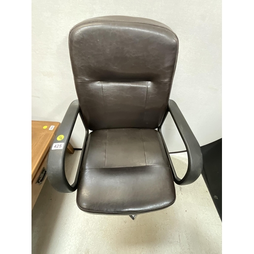 425 - MODERN BLACK/BROWN SWIVELL OFFICE CHAIR H40