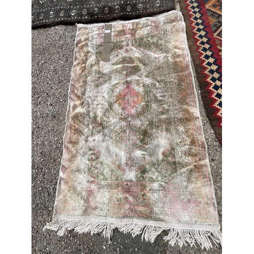 426 - *******lot withdrawn by vendor******4 VINTAGE CARPETS A/F
120