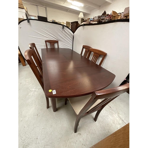 427 - MODERN MAHOGANY G PLAN EXTENDING DINING TABLE AND 6 MATCHING CHAIRS H30