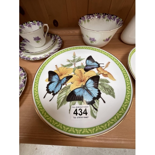 434 - ROYAL DOULTON PART TEA SET AND 4 FRANKLIN MINT COLLECTERS PLATES - BUTTERFLYS OF THE WORLD