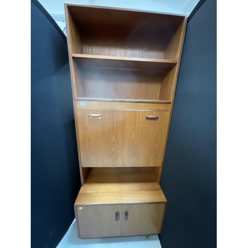 445 - BADGED G PLAN TEAK WALL CABINET WITH OPEN SHELVES TO DRINKS CABINET BELOW AND BASE WITH 2 DOORS H78