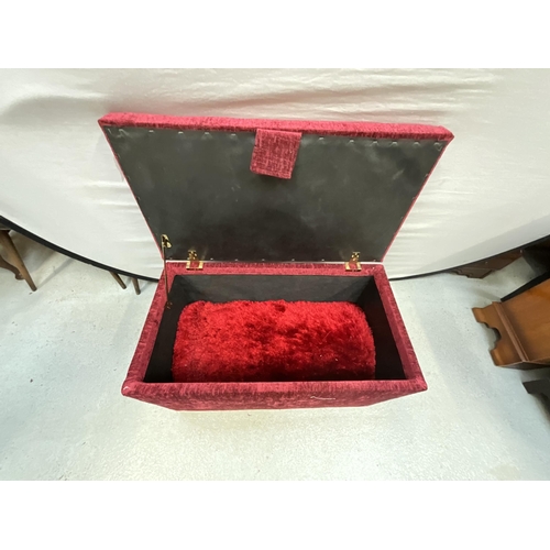 452 - RED FABRIC COVERED BLANKET BOX H18