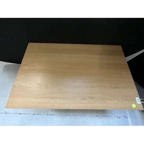 458 - MODERN OAK COFFEE TABLE H15