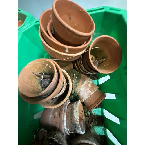 93 - 2 CRATES OF VINTAGE TERRACOTTA PLANT POTS AND QTY PLANTERS ETC - STONEWARE BOTTLE A/F