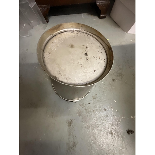 133 - STAINLESS STEEL BUCKET H12