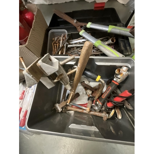 236 - QTY OF HARDWARE TOOL BOX TOOLS FIRE EXTINGUIHERS ETC