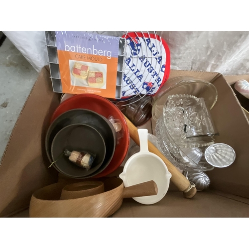 241 - 5 BOXES OF KITCHENWARE TO INCLUDE MORTAR & PESTLE ETC