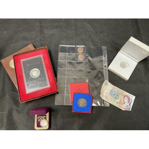 165 - QTY OF COINAGE AND VINTAGE TYPHOO TEA AND CONTENTS