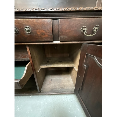 254 - LARGE HEAVY OAK SIDEBOARD WITH REEDED COLUMN SUPPORTS TO BACK 2 DRAWERS OVER 3 DOORS H75