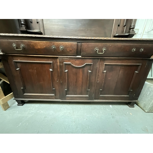 254 - LARGE HEAVY OAK SIDEBOARD WITH REEDED COLUMN SUPPORTS TO BACK 2 DRAWERS OVER 3 DOORS H75