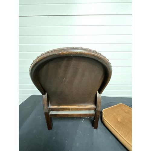 260 - VINTAGE OAK ARMCHAIR WITH FITTED CUSHION