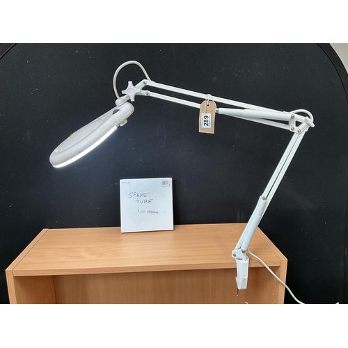 289 - ELECTRIC PORTABLE MAGNIFYING LIGHT