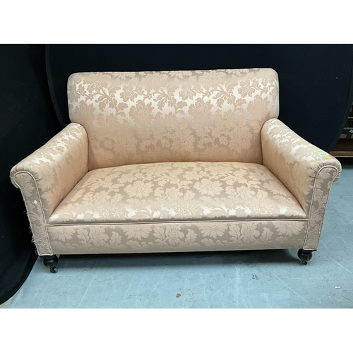 313 - VINTAGE PINK FLORAL UPHOLSTERED 2 SEATER SETTEE