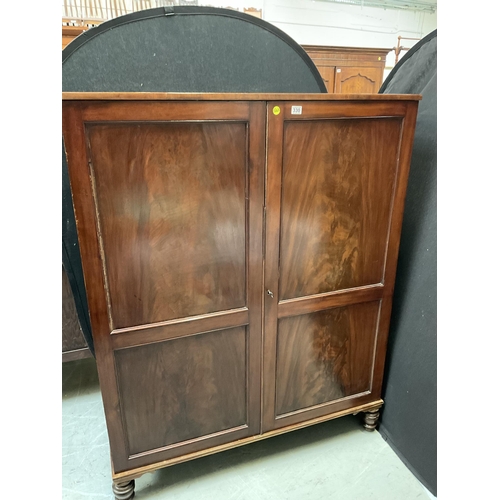 330 - GEORGIAN MAHOGANY 2 DOOR CABINET WITH FITTED SHELF INTERIOR C/W KEY A/F H64