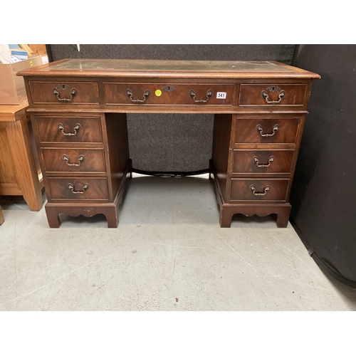 341 - REPRODUCTION MAHOGANY TWIN PEDESTAL DESK WITH 9 DRAWERS AND LEATHER INSET TOP H30