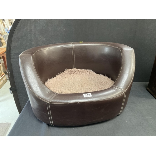 342 - BROWN FAUX LEATHER DOG BASKET A/F H14