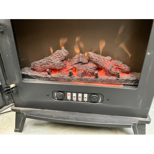 362 - MODERN VON HAUS LOG EFFECT ELECTRIC CONVECTOR FIRE - HANDLE MISSING TO FRONT DOOR H26