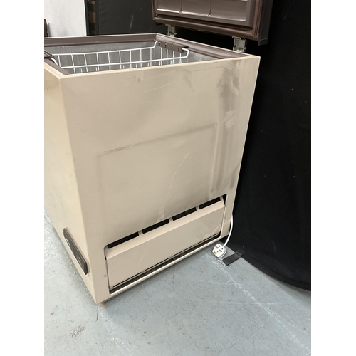 376 - ELECTROLUX TC550 CHEST FREEZER H34