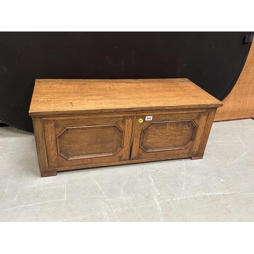 396 - VINTAGE OAK OTTOMAN H16