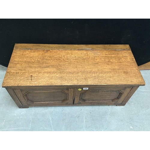 396 - VINTAGE OAK OTTOMAN H16