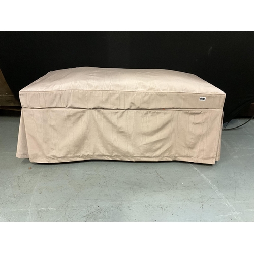 410 - UPHOLSTERED OTTOMAN OR BLANKET BOX H18