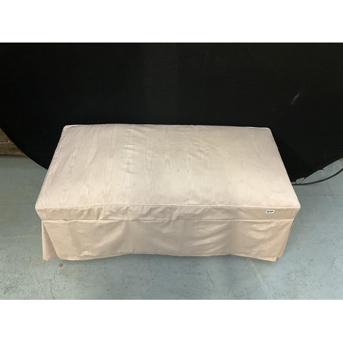 410 - UPHOLSTERED OTTOMAN OR BLANKET BOX H18