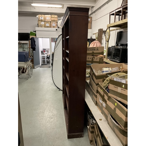 423 - REPRODUCTION DOUBLE MAHOGANY BOOKCASE H85