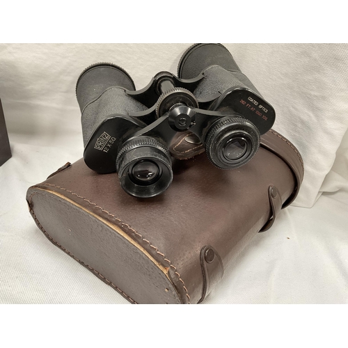 50 - VICTORIAN MAHOGANY BOX, BOX BROWNIE CAMERA AND A SET OF PRINZ BINOCULARS IN CASE